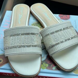 BETSEY JOHNSON PEARL/CRYSTAL EMBELLISHED BRIDAL SLIDES